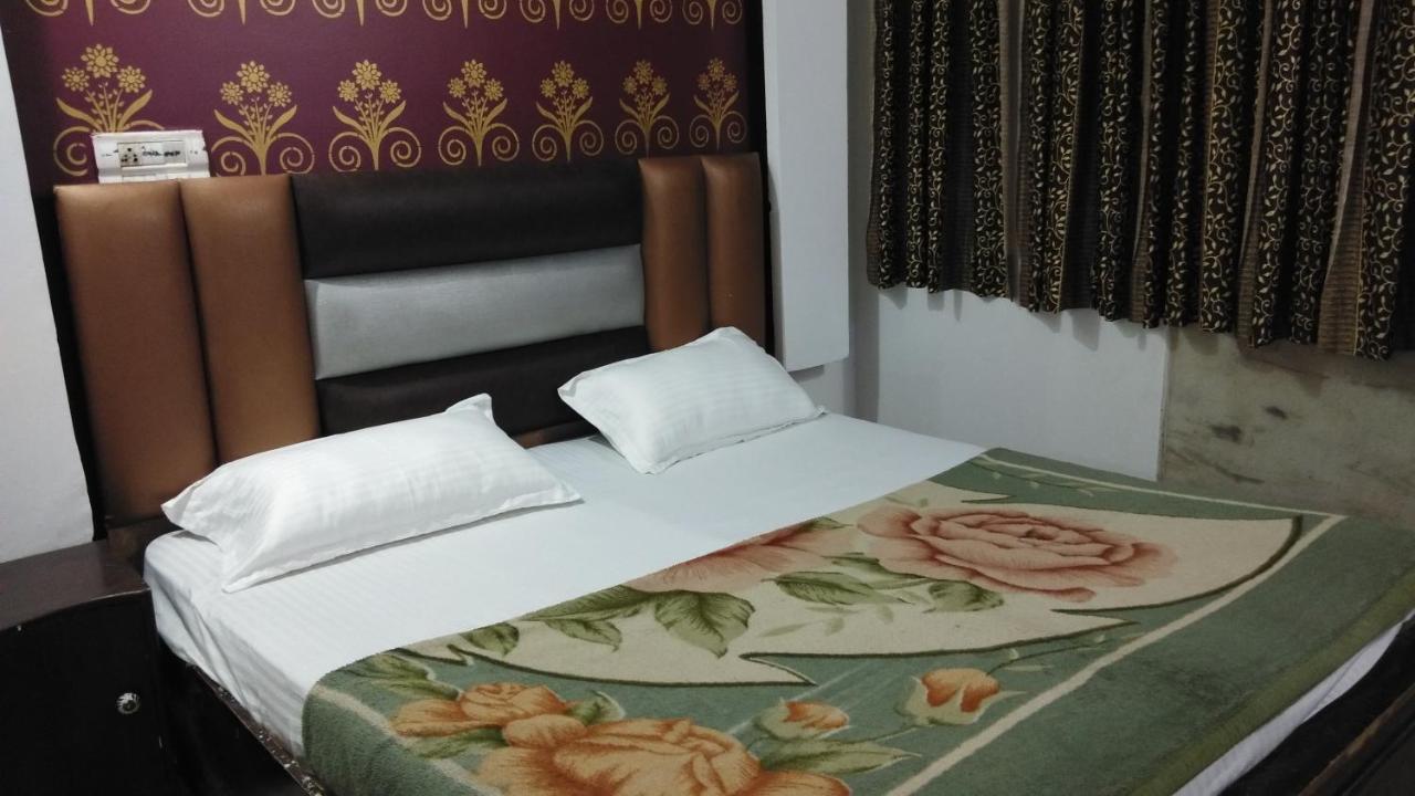 Hotel Euro International Нью-Делі Екстер'єр фото