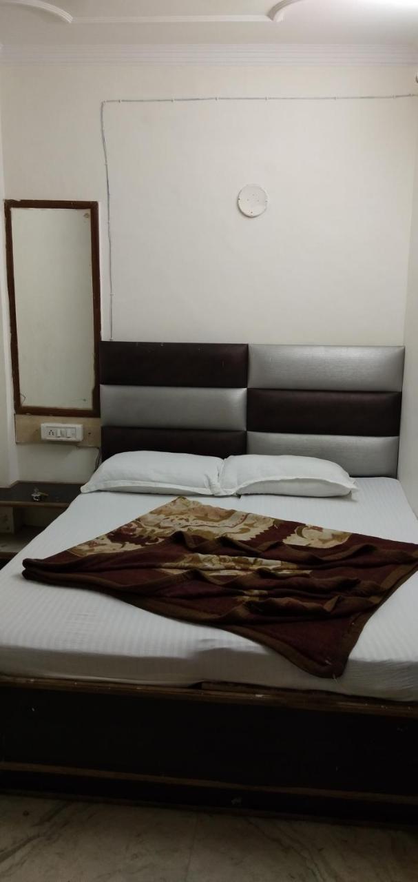 Hotel Euro International Нью-Делі Екстер'єр фото