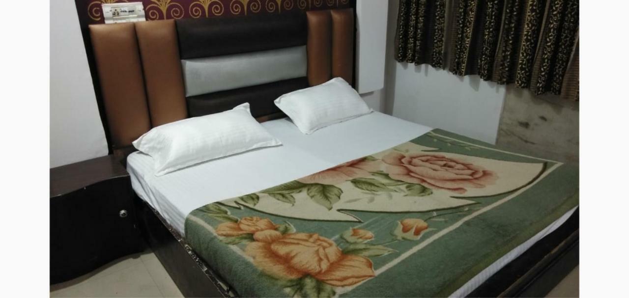 Hotel Euro International Нью-Делі Екстер'єр фото